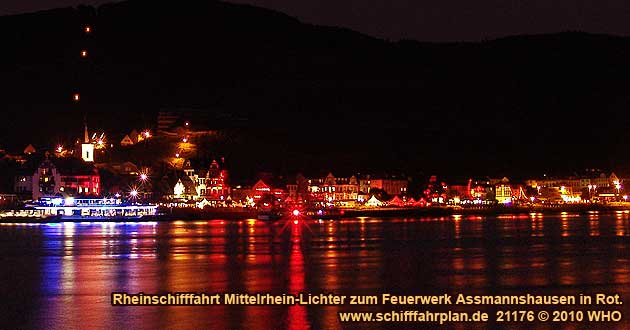 Rheinschifffahrt Mittelrhein-Lichter zum Feuerwerk Assmannshausen in  Rot, dem schönsten Rotweinfest im Rheingau