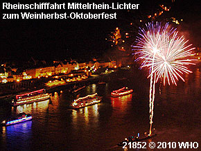 Rheinschifffahrt Mittelrhein-Lichter zum Weinherbst-Oktoberfest-Feuerwerk