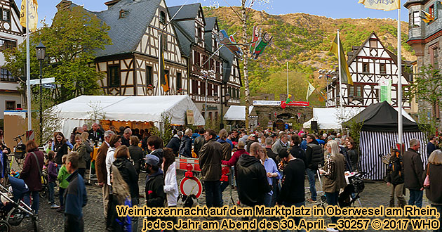 Tanz in den Mai Hexennacht 2023 2024 auf dem Marktplatz in Oberwesel, jährlich 30. April am Vortag vor Feiertag 1.Mai.